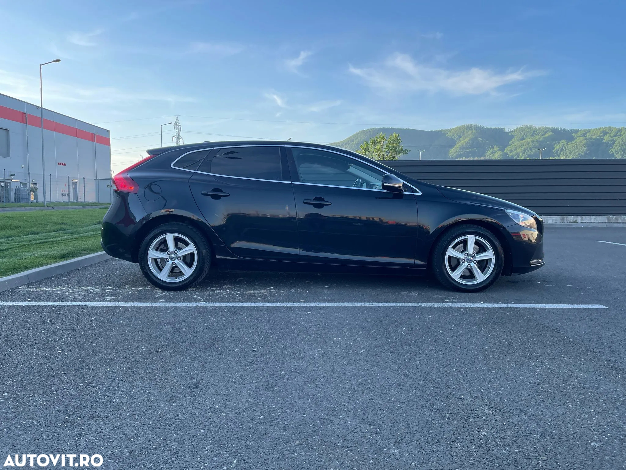 Volvo V40 Cross Country D2 Powershift Momentum - 12