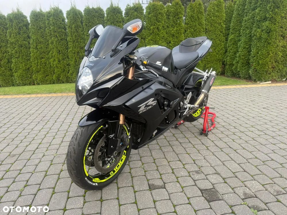 Suzuki GSX-R - 3
