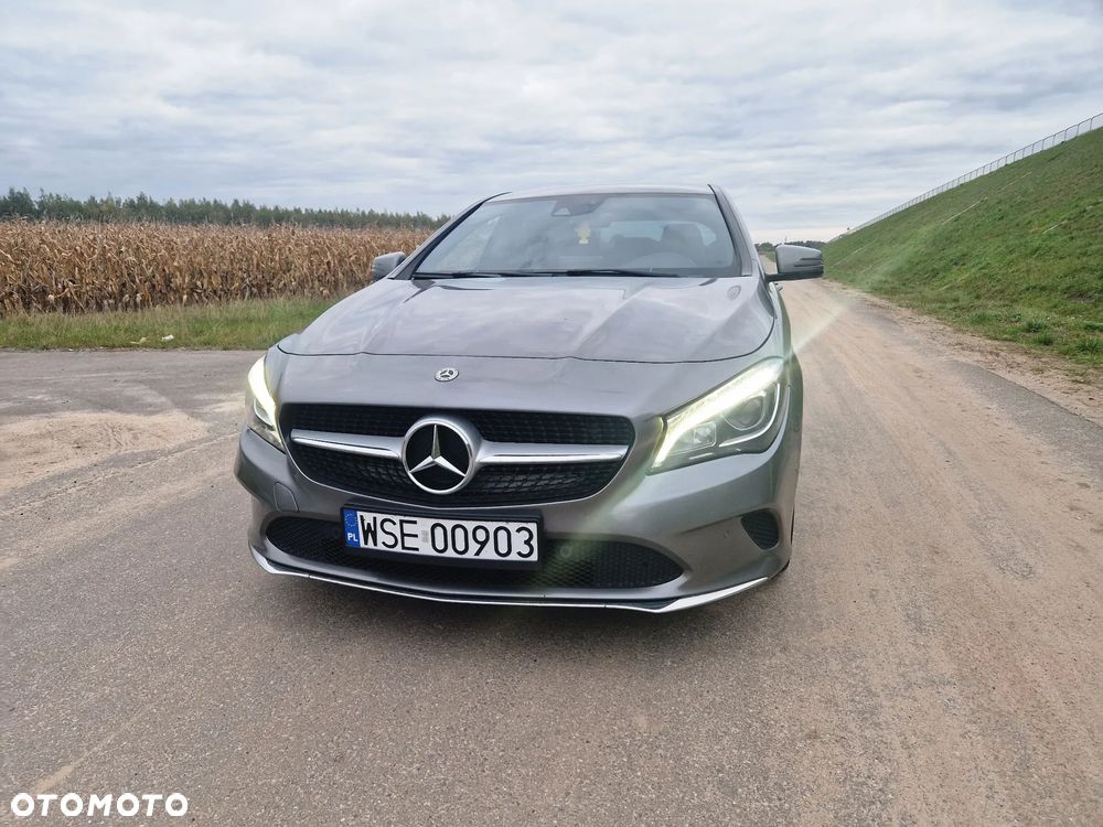 Mercedes-Benz CLA 200 7G-DCT AMG Line - 6