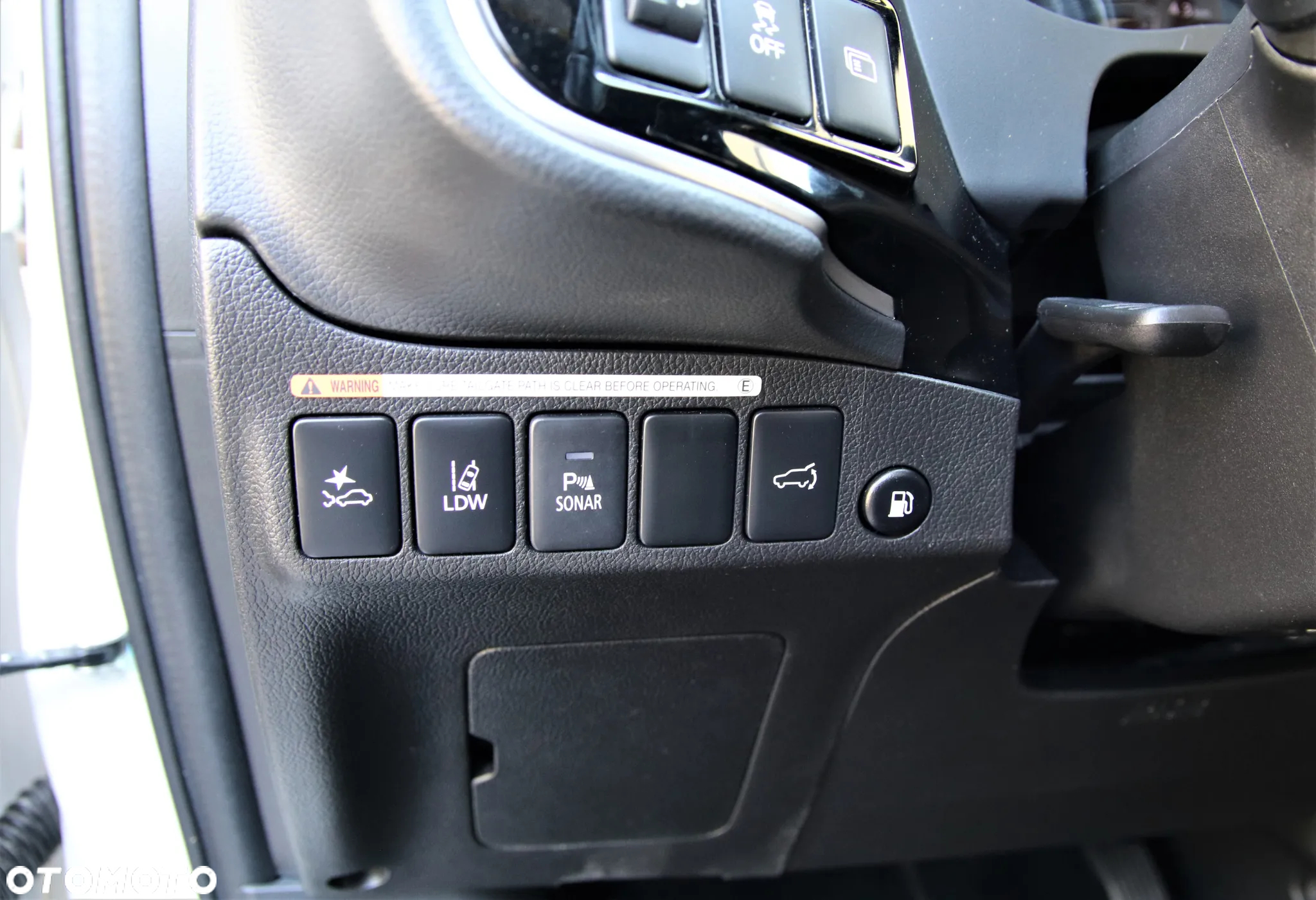 Mitsubishi Outlander 2.0 4WD Plug-In Hybrid - 29