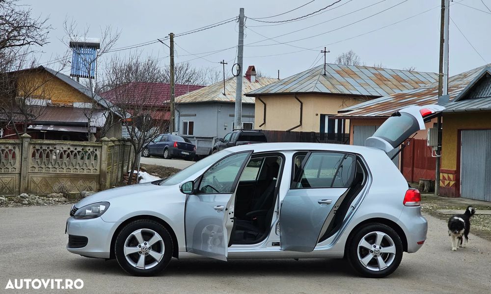 Volkswagen Golf 1.6 DSG Team - 12