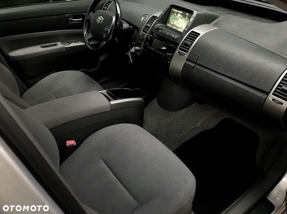 Toyota Prius 1.5 VVT-i Sol - 12