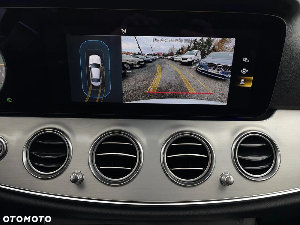 Mercedes-Benz Klasa E 220 d 4-Matic AMG - 23