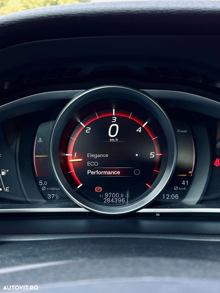 Volvo V40 D4 RDesign - 10
