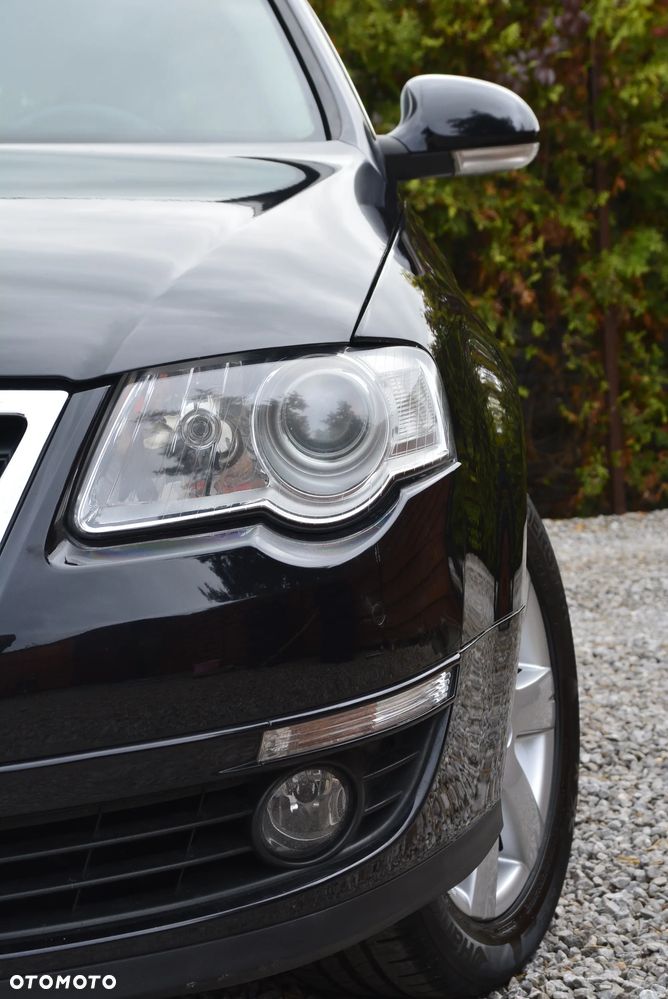 Volkswagen Passat 1.8 TSI Exclusive - 12
