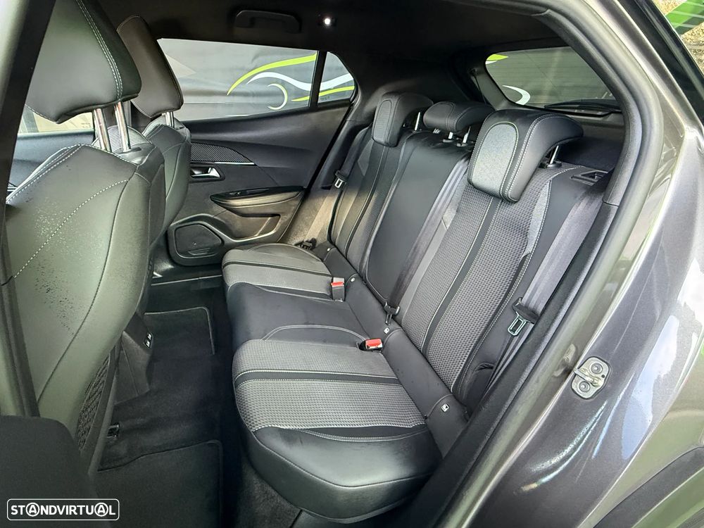 Peugeot 2008 1.5 BlueHDi GT Line EAT8 - 17