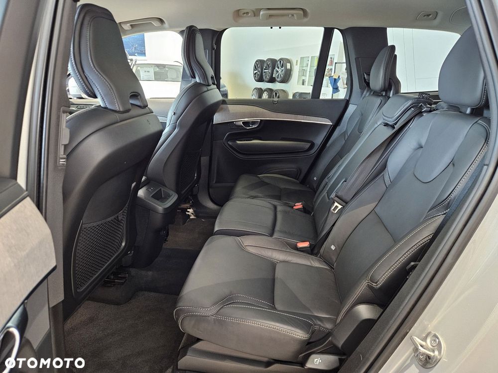 Volvo XC 90 - 16
