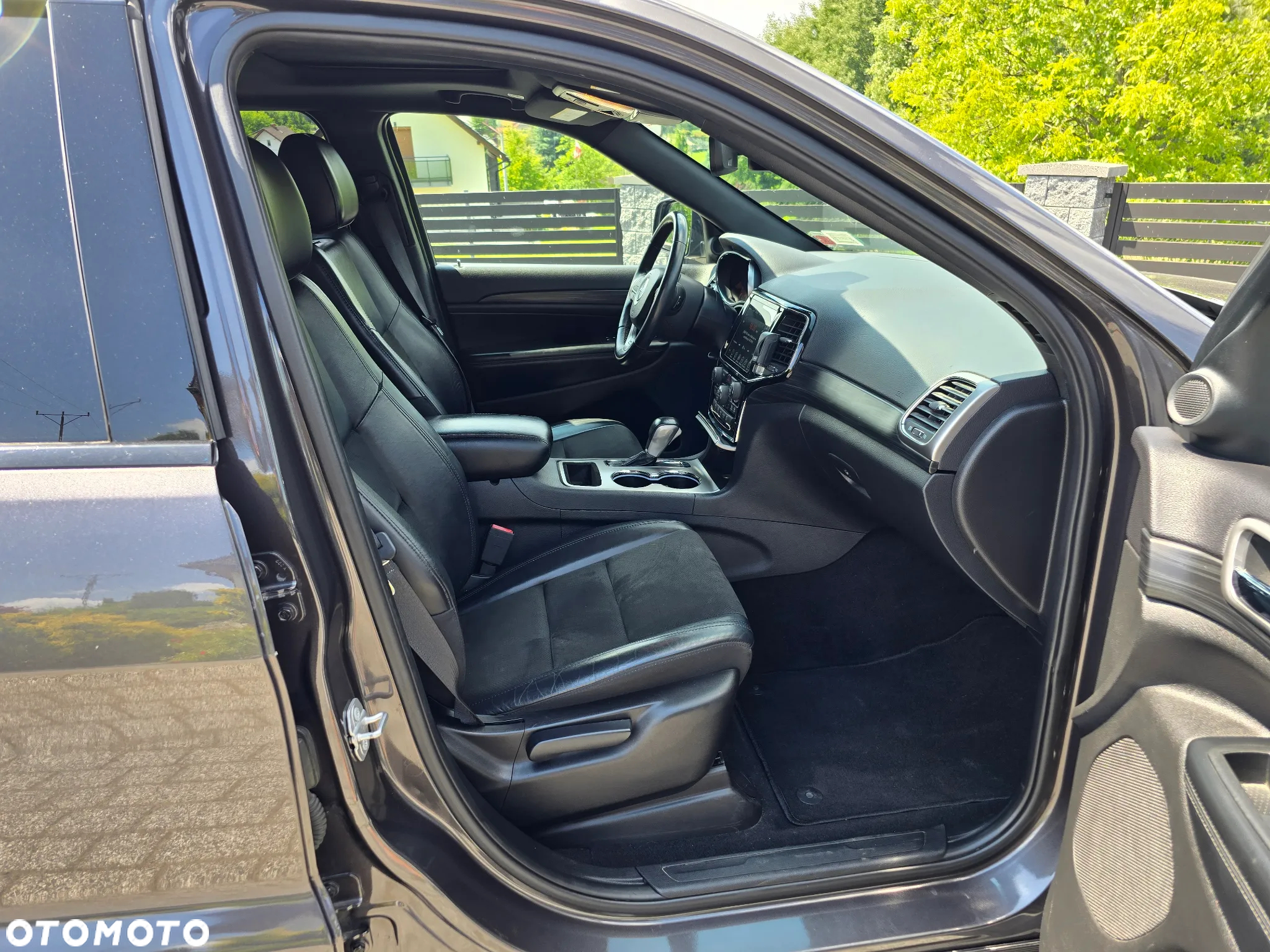 Jeep Grand Cherokee - 8