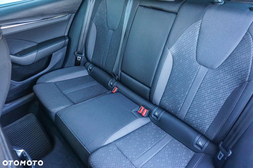 Skoda Octavia 2.0 TDI Style DSG - 30