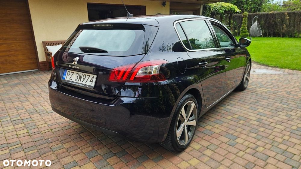 Peugeot 308 - 8