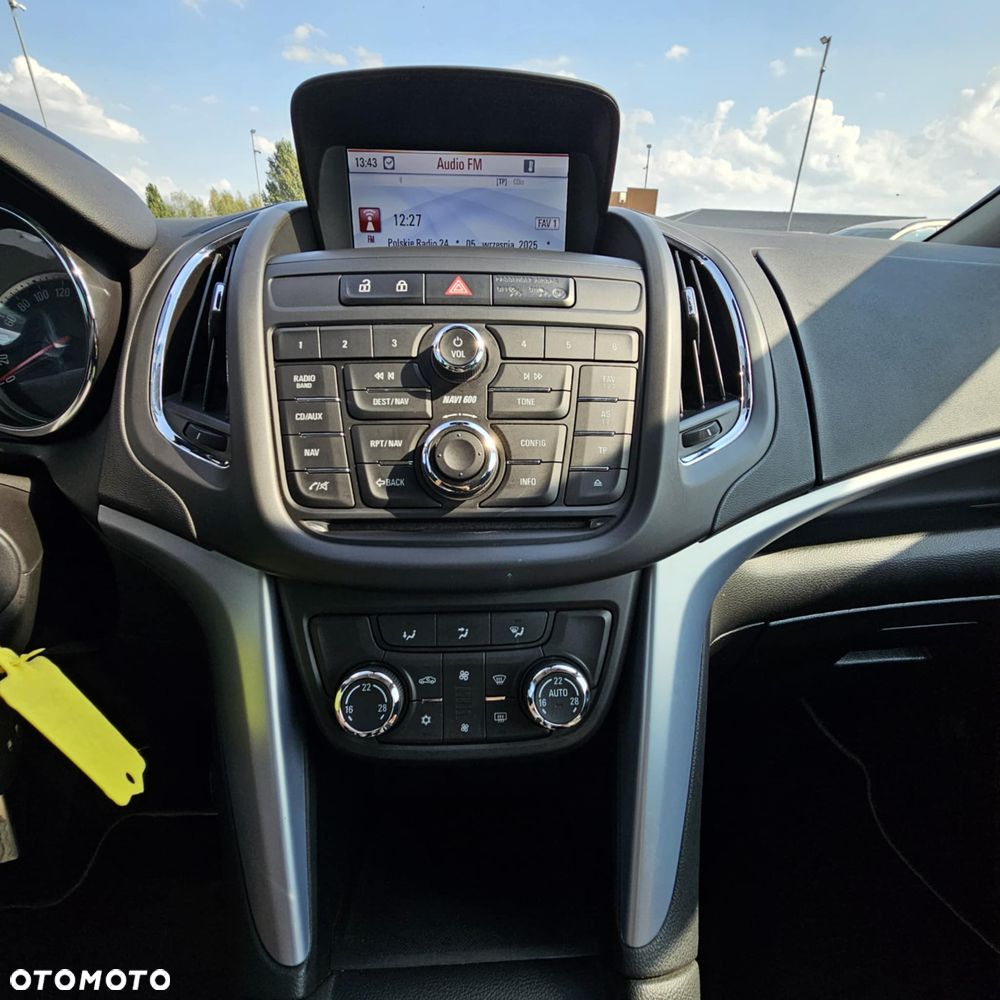 Opel Zafira - 12