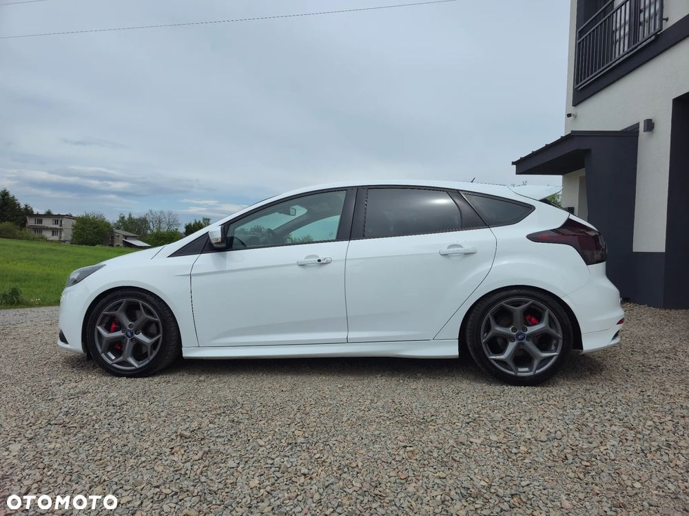 Ford Focus - 4