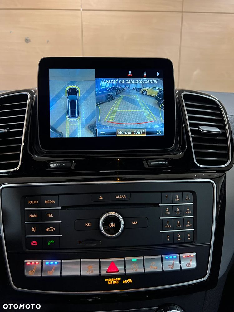 Mercedes-Benz GLS - 17