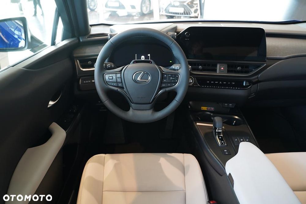 Lexus UX - 14