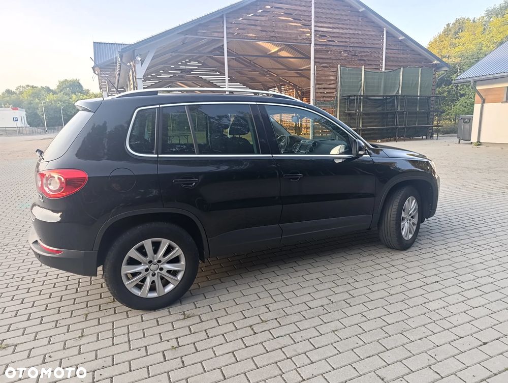 Volkswagen Tiguan - 8