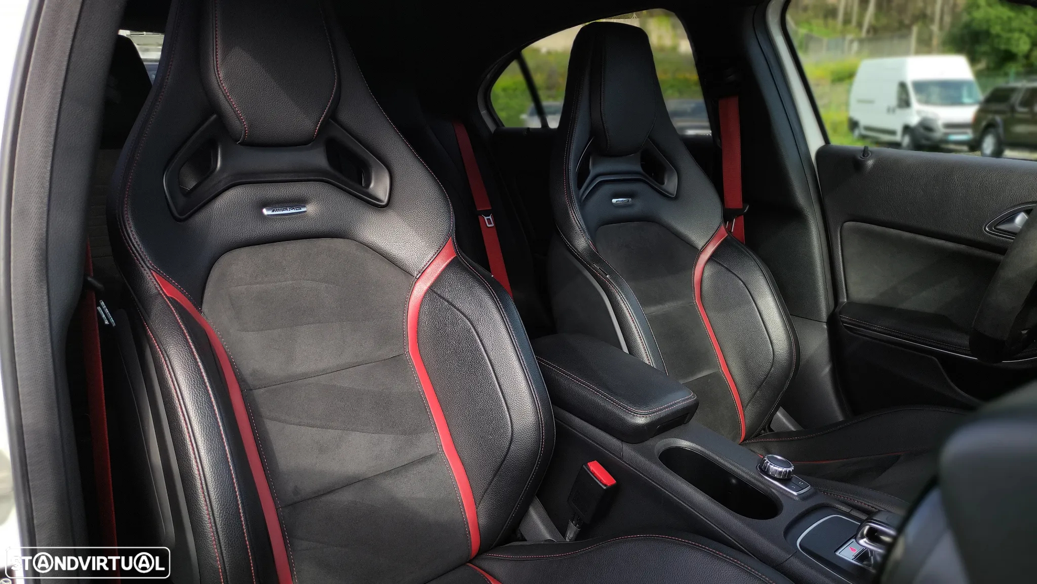 Mercedes-Benz A 45 AMG 4Matic Speedshift 7G-DCT - 19