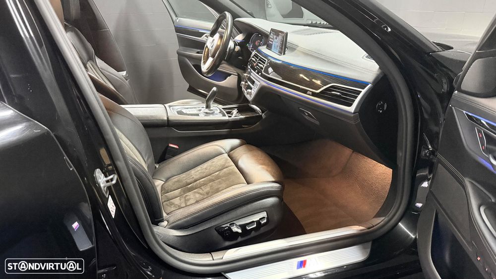 BMW 745 Le xDrive - 19