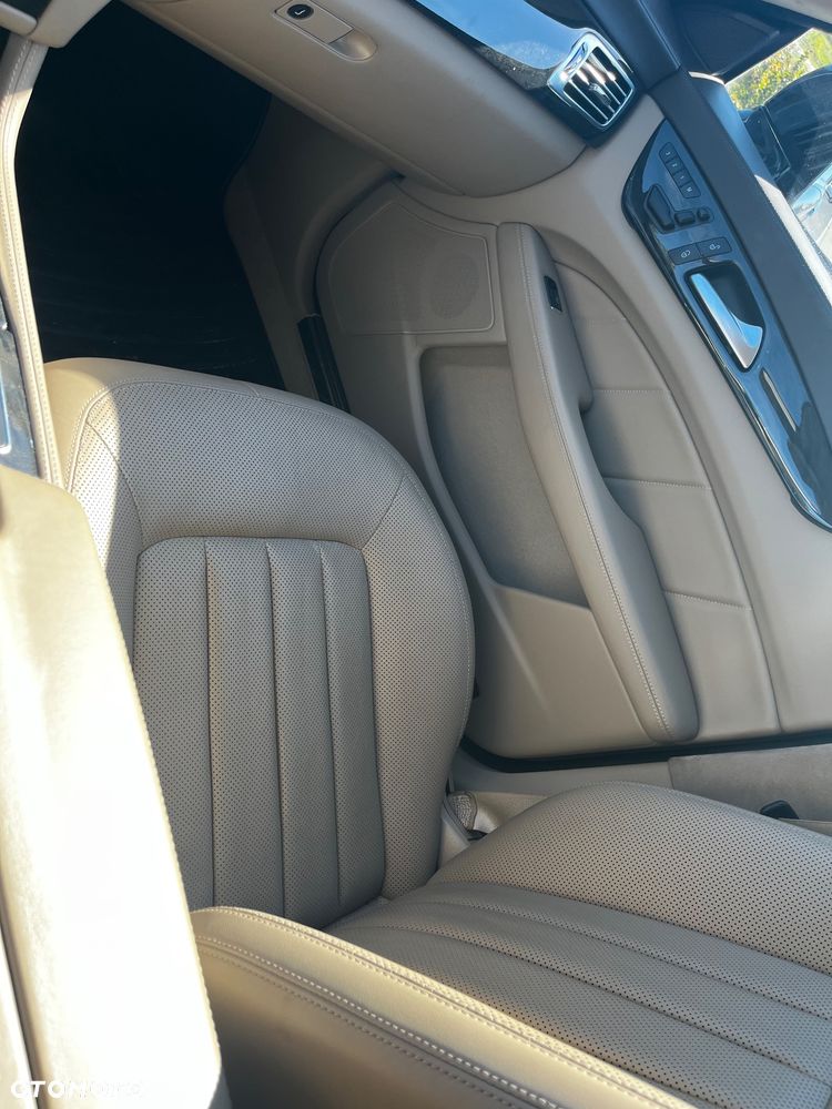 Mercedes-Benz CLS - 24