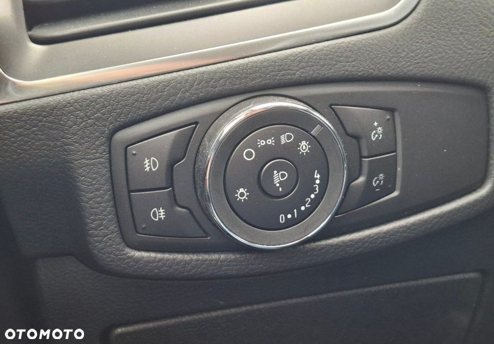 Ford S-Max - 33