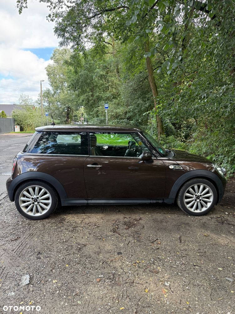 MINI Cooper 50 Mayfair - 4