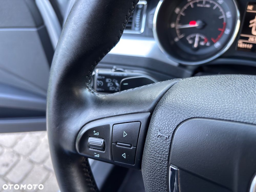 Skoda Superb 2.0 TSI Elegance DSG - 13