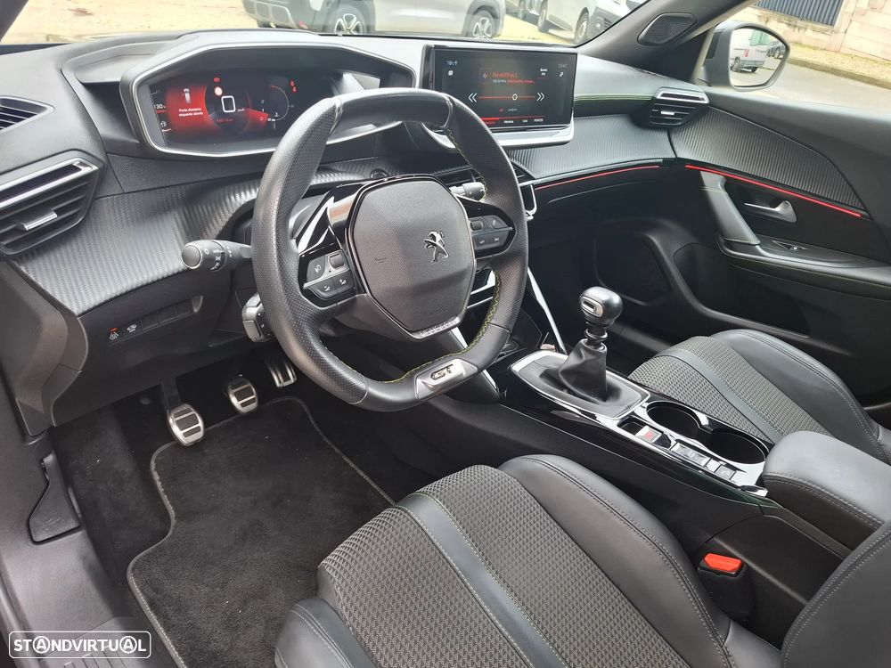 Peugeot 2008 1.2 PureTech GT Line - 34