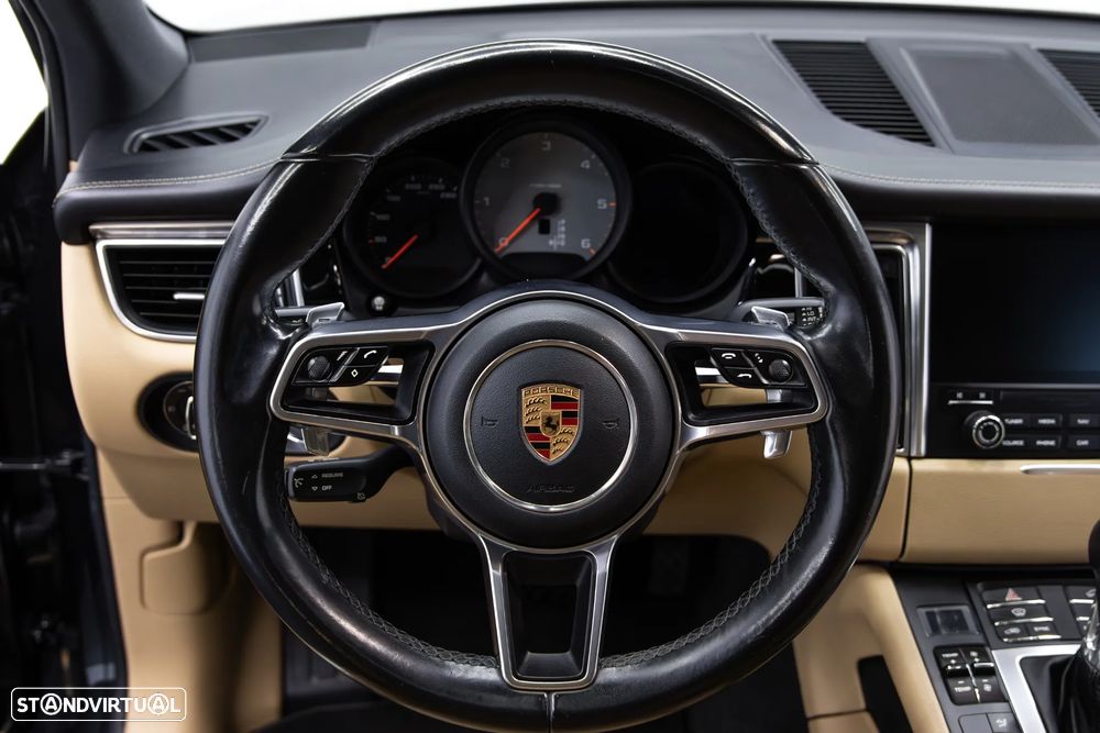 Porsche Macan S - 29
