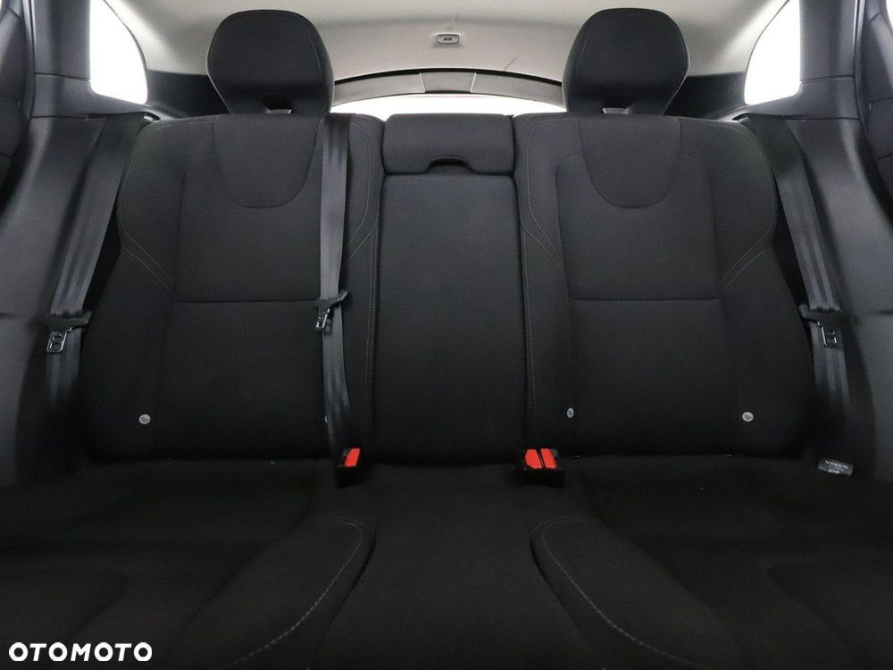 Volvo V40 Cross Country D2 - 19