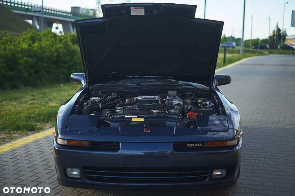 Toyota Supra 3.0 Turbo - 12
