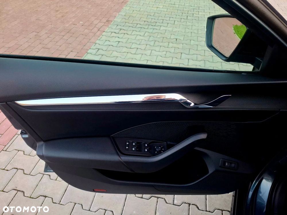 Skoda Octavia 2.0 TDI DSG Sport Edition - 29