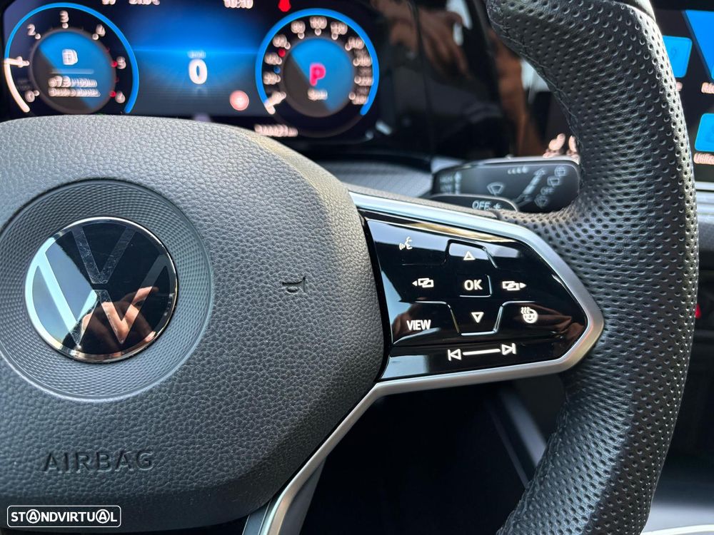 VW Golf 2.0 TDI SCR DSG R-Line - 15