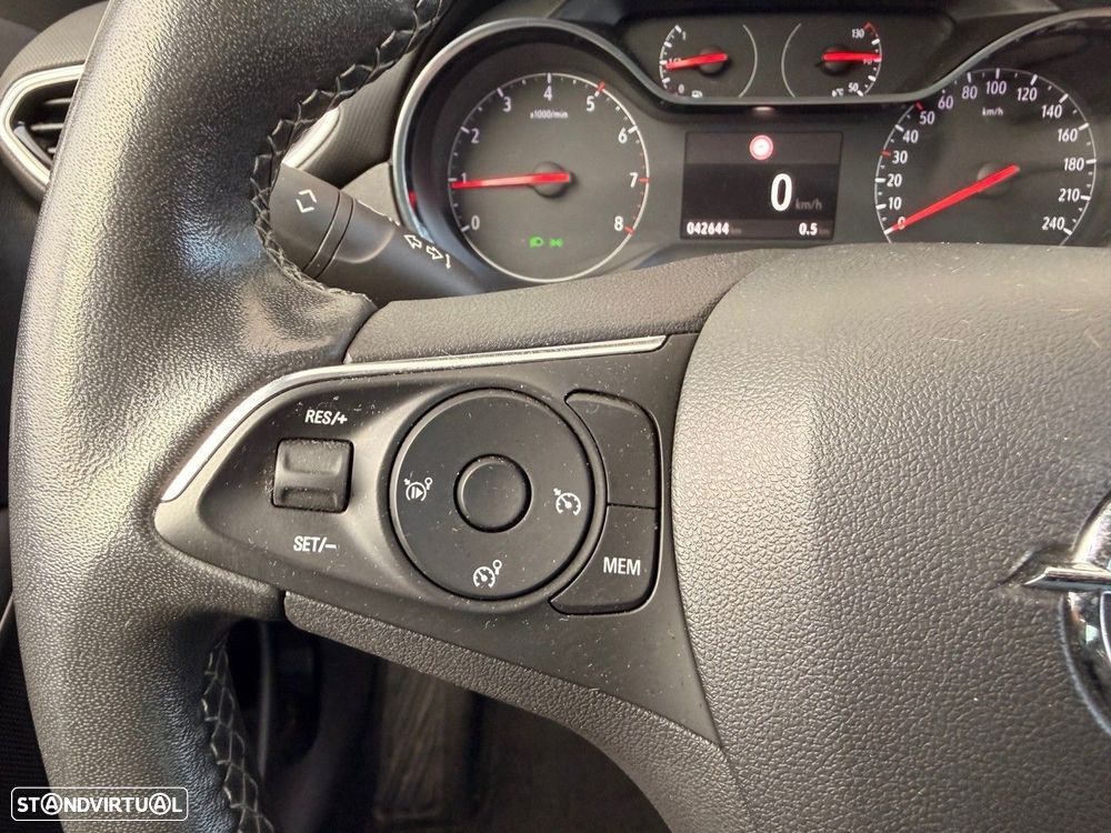 Opel Crossland 1.2 T Elegance - 24