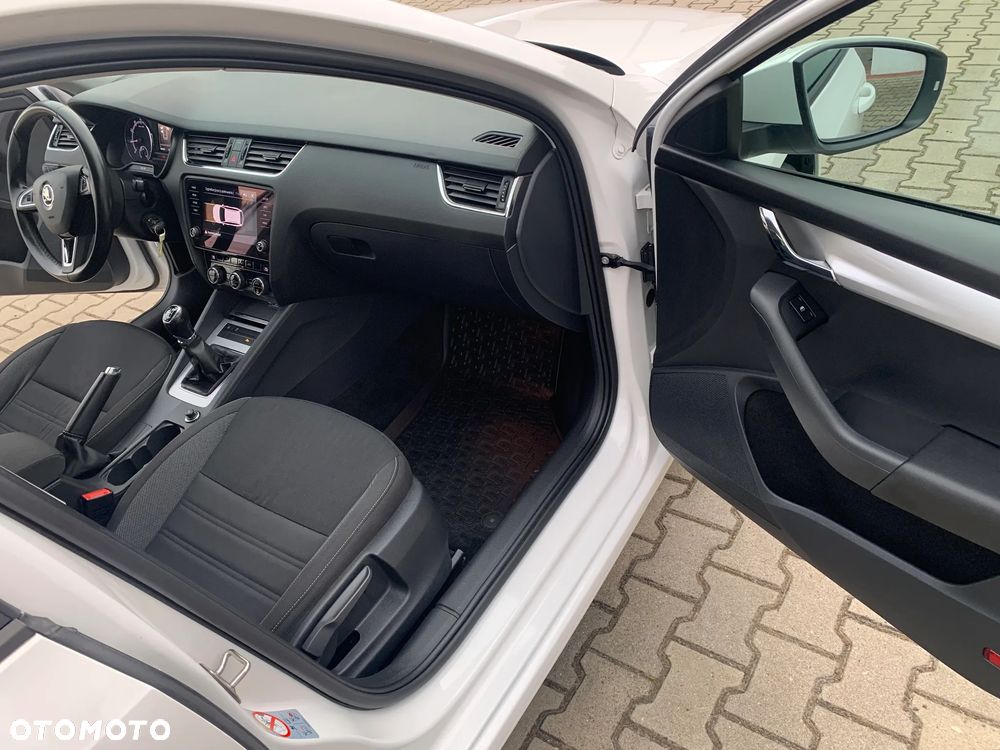 Skoda Octavia 1.5 TSI GPF ACT Ambition - 19