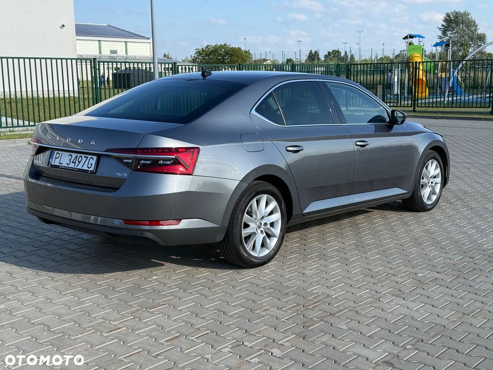 Skoda Superb 2.0 TDI 4x4 DSG Style - 9
