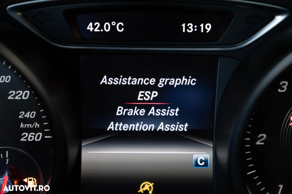 Mercedes-Benz GLA 200 d - 23