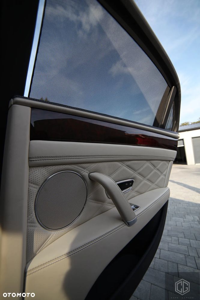 Bentley Flying Spur W12 - 29