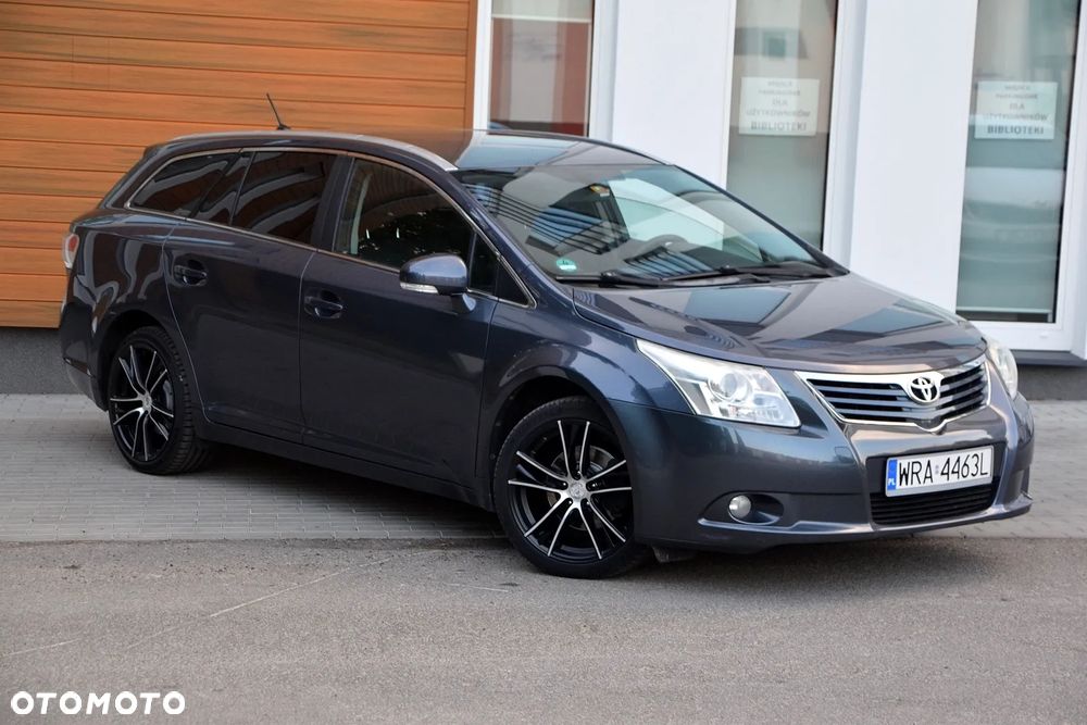 Toyota Avensis 1.8 Sol - 6