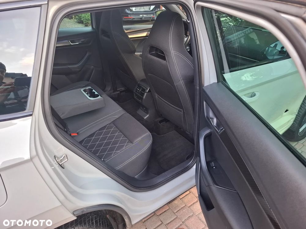 Skoda Karoq 2.0 TDI 4x4 DSG Sportline - 23