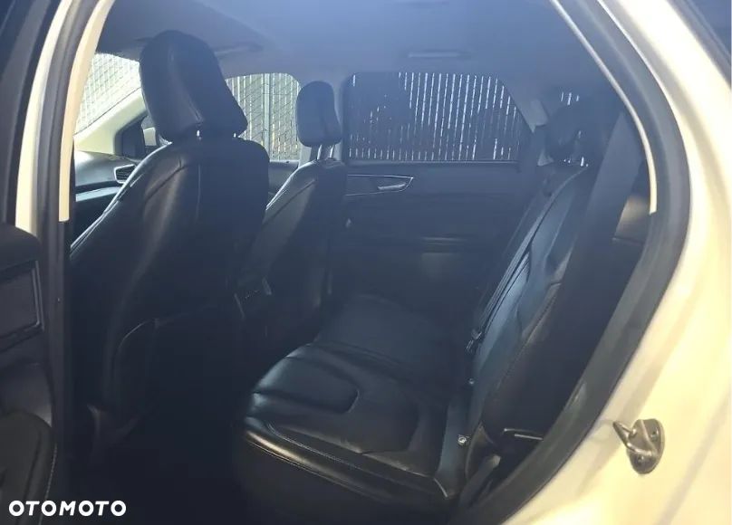Ford Edge - 10