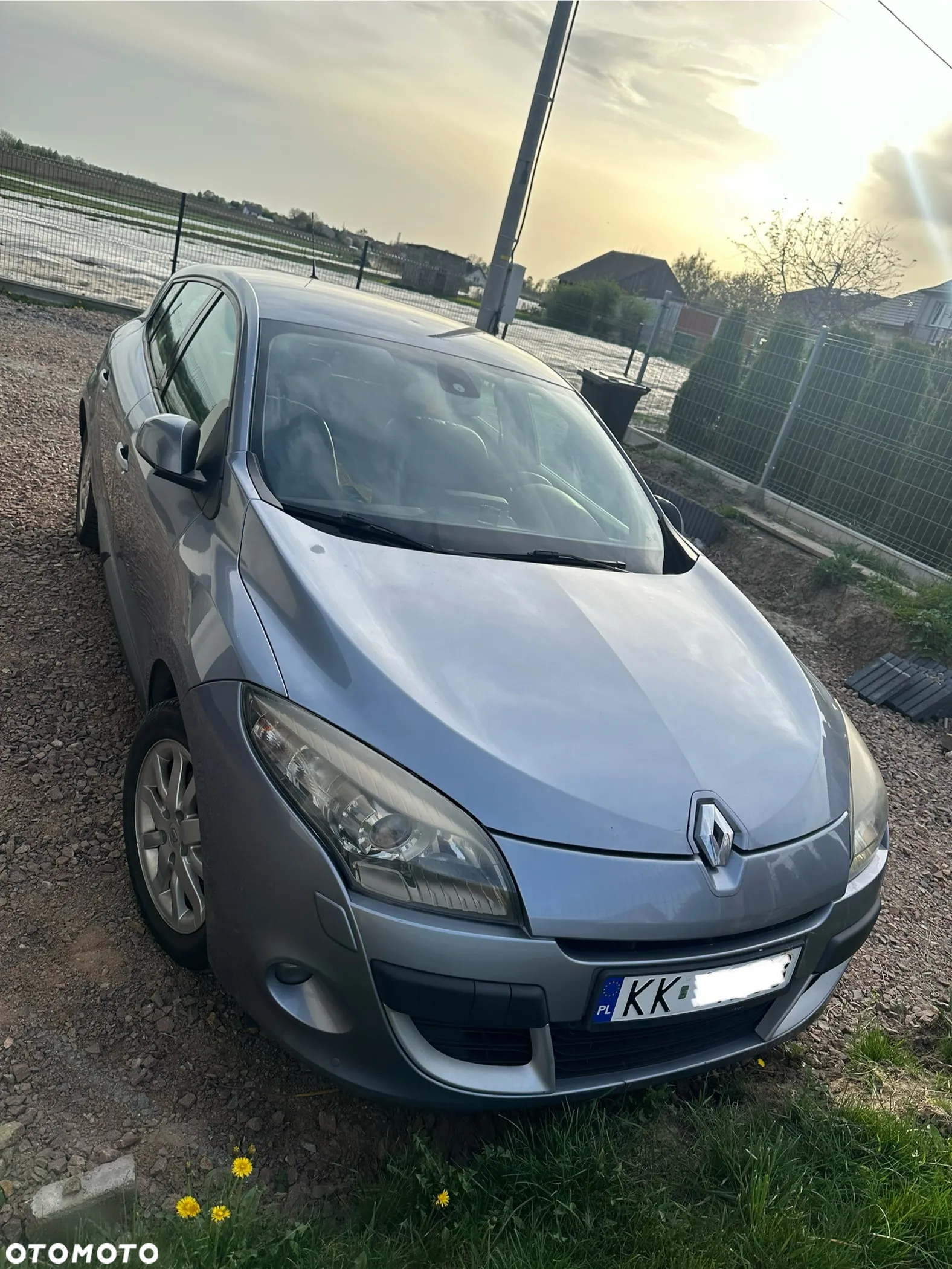 Renault Megane 2.0 16V Bose Edition CVT - 4