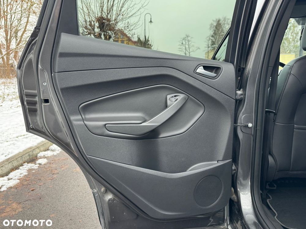 Ford Kuga 2.0 TDCi 4x2 ST-Line - 21