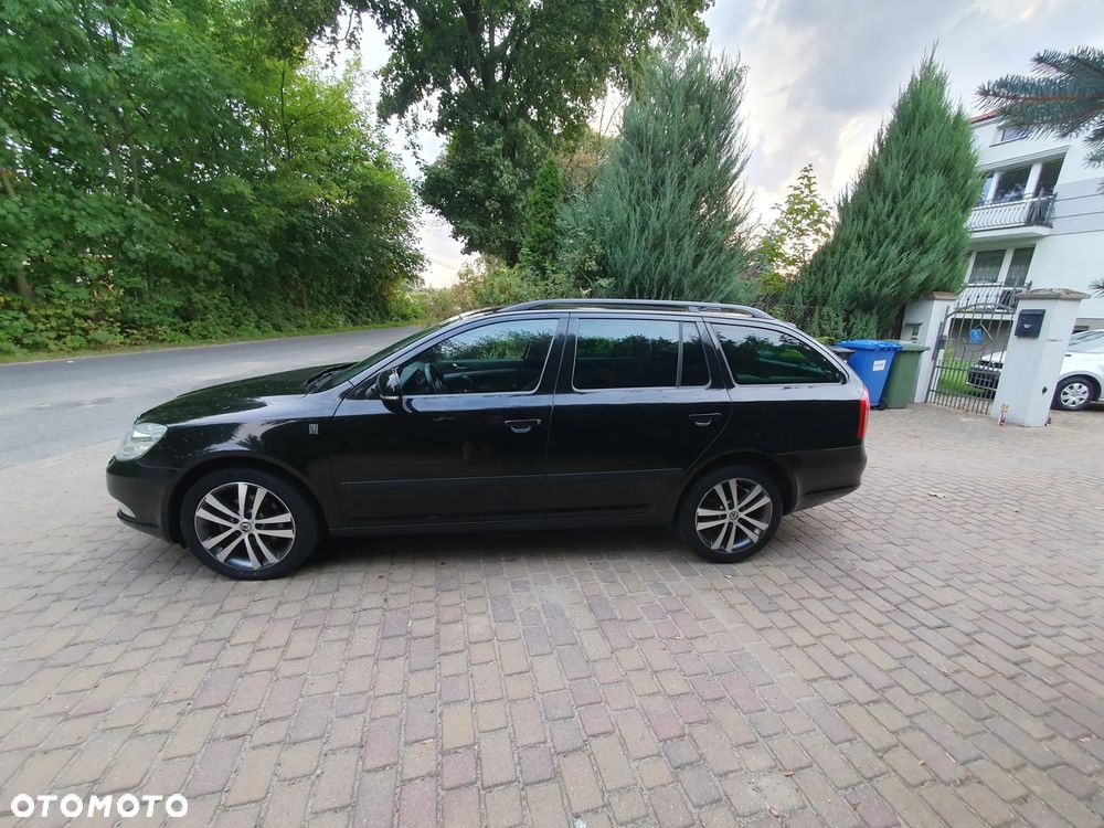 Skoda Octavia 2.0 TDI DPF DSG Elegance - 4