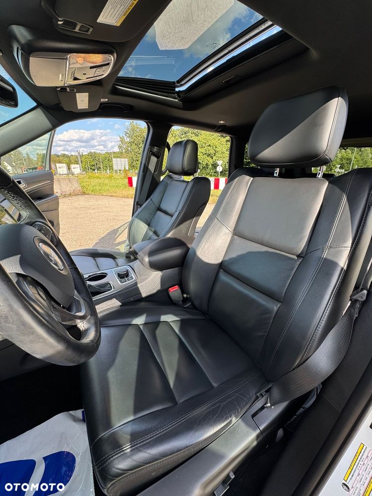 Jeep Grand Cherokee - 18