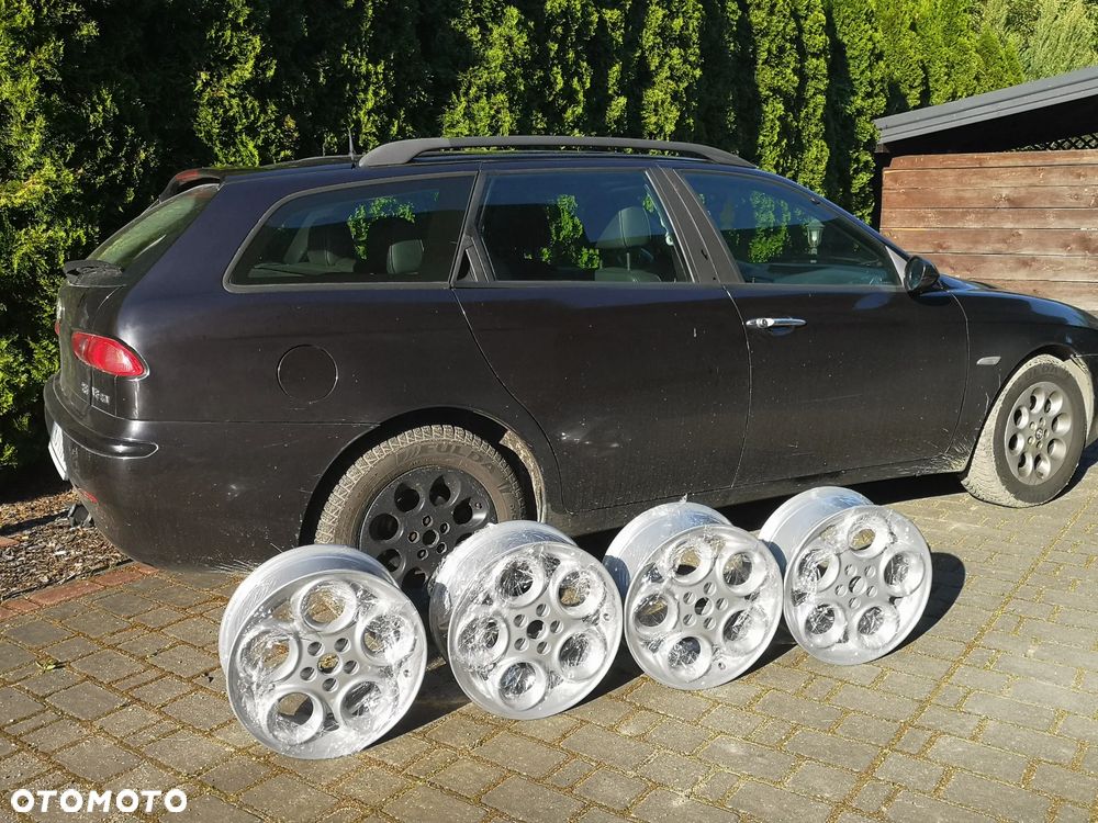 Alfa Romeo 156 2.5 V6 - 31