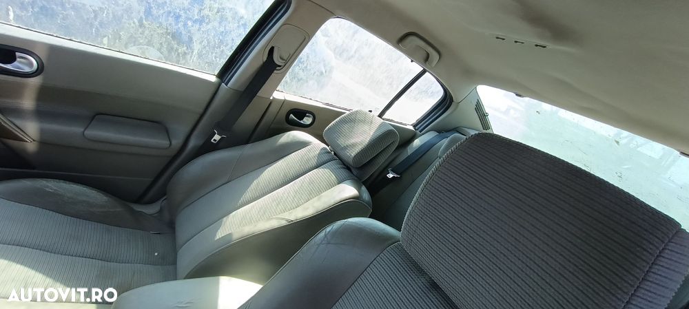 Dezmembrari  Renault MEGANE 2  2002  > 2012 1.5 dCi Motorina - 3
