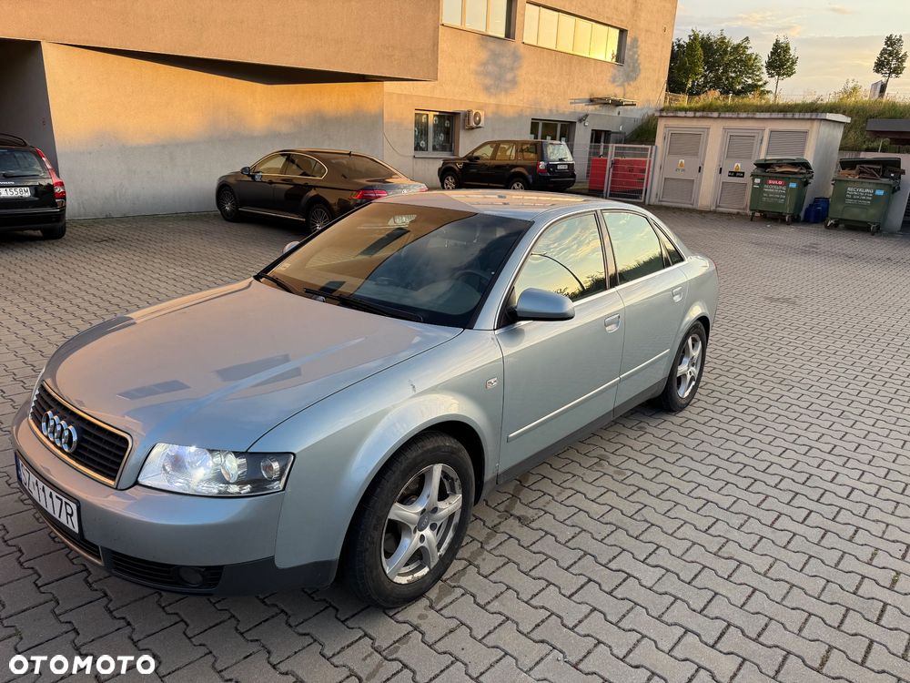 Audi A4 Limousine - 2