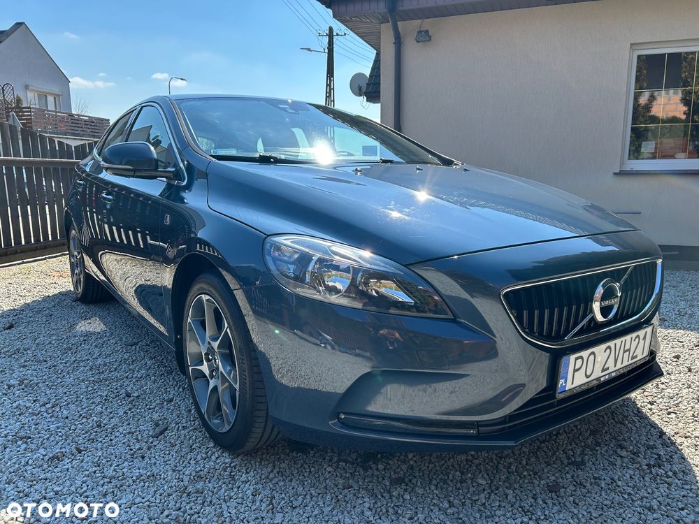 Volvo V40 T3 Drive-E R-Ocean Race - 3