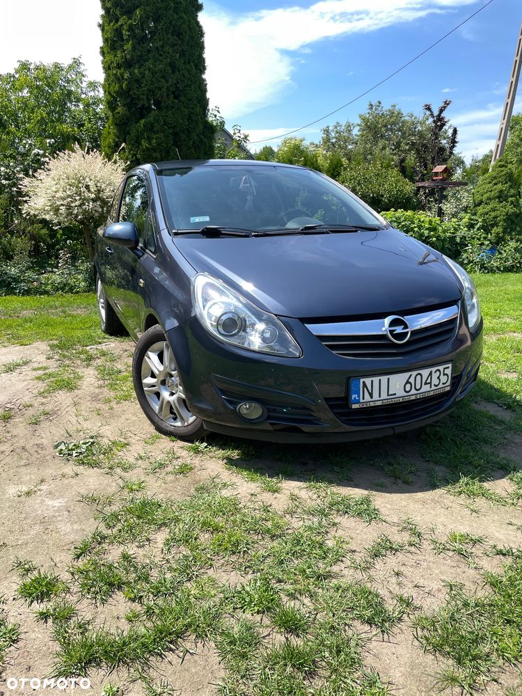 Opel Corsa 1.4 16V Cosmo - 2