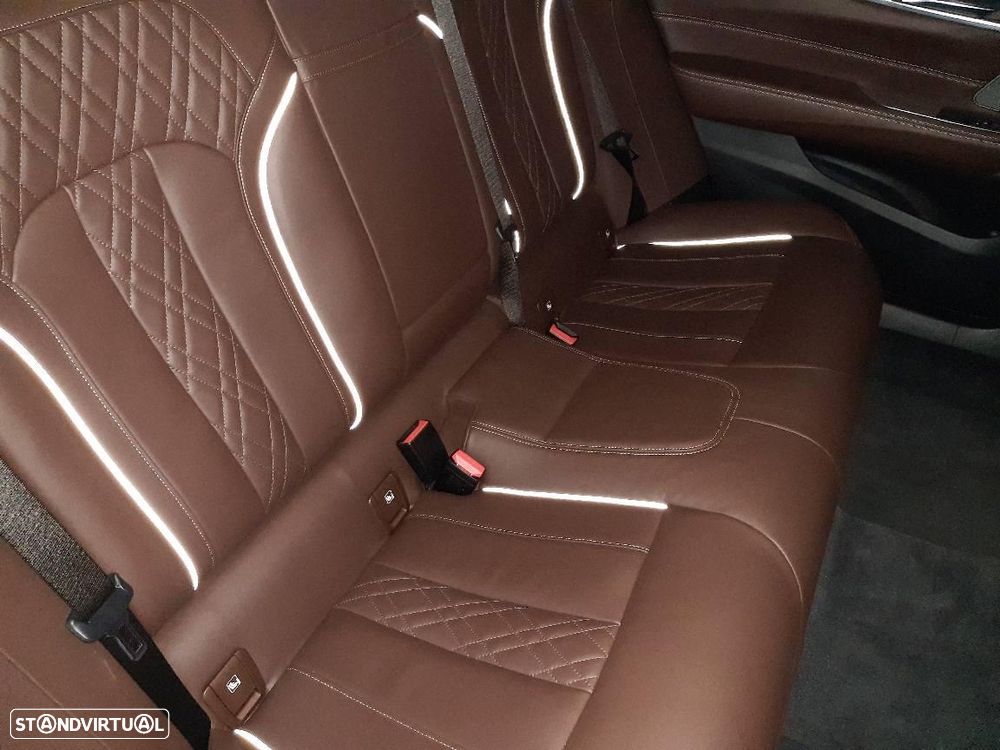 BMW 630 Gran Turismo d Pack M - 8