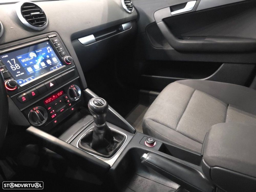 Audi A3 Sportback 1.6 TDI Attraction - 41